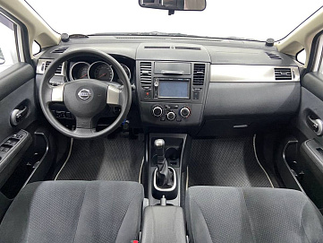 Nissan Tiida, 2013г, передний привод, механика