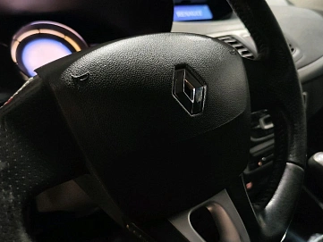 Renault Fluence, 2013г, передний привод, вариатор