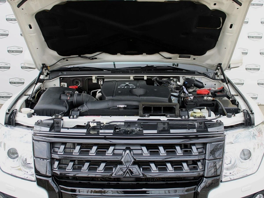 Mitsubishi Pajero, 2015г., полный привод, автомат