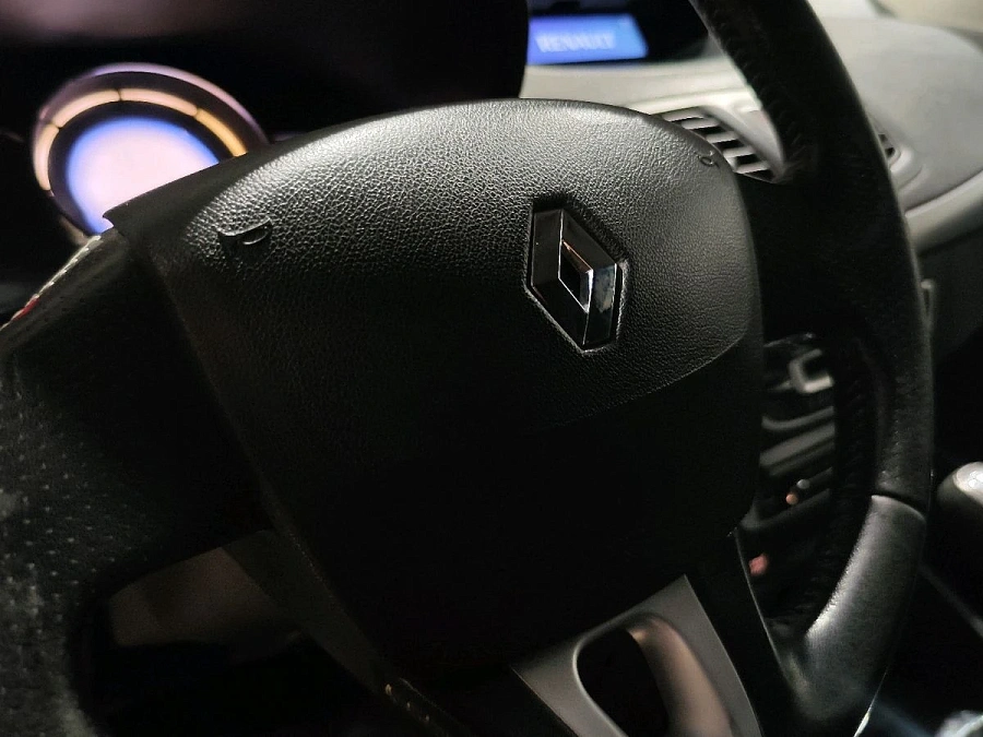 Renault Fluence, 2013г., передний привод, вариатор