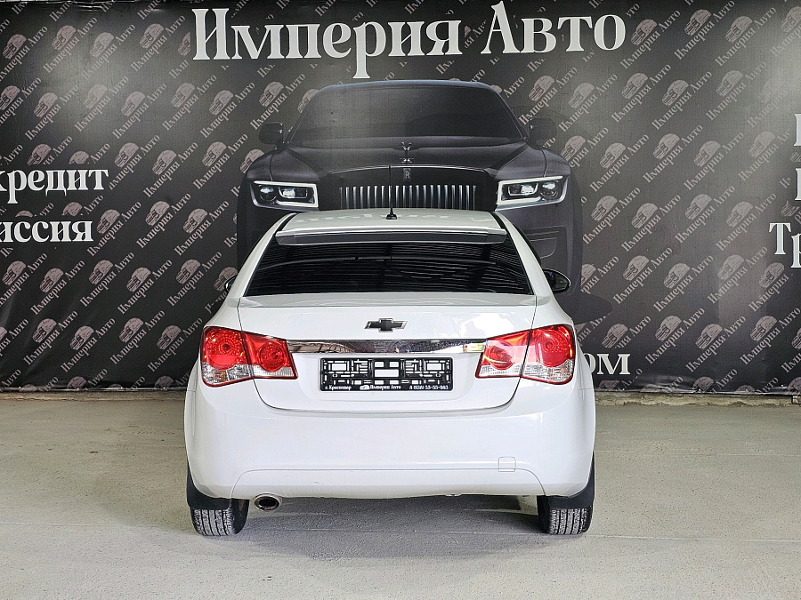 Chevrolet Cruze, 2011г., передний привод, механика