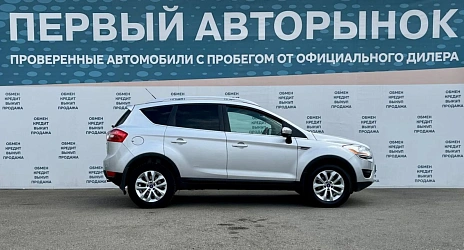 Ford Kuga, 2011г, передний привод, автомат