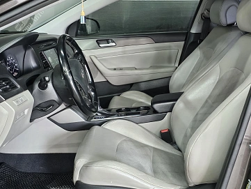 Hyundai Sonata, 2015г, передний привод, автомат