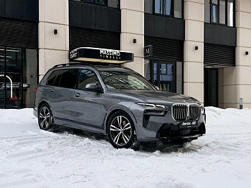 BMW X7, 2022г, полный привод, автомат