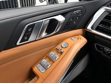 BMW X7, 2022г, полный привод, автомат