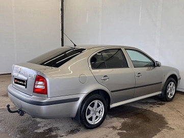 Skoda Octavia, 2008г, передний привод, механика