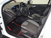 Ford Focus, 2012г., передний привод, робот