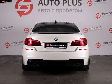 BMW 5 серии, 2015г., задний привод, автомат