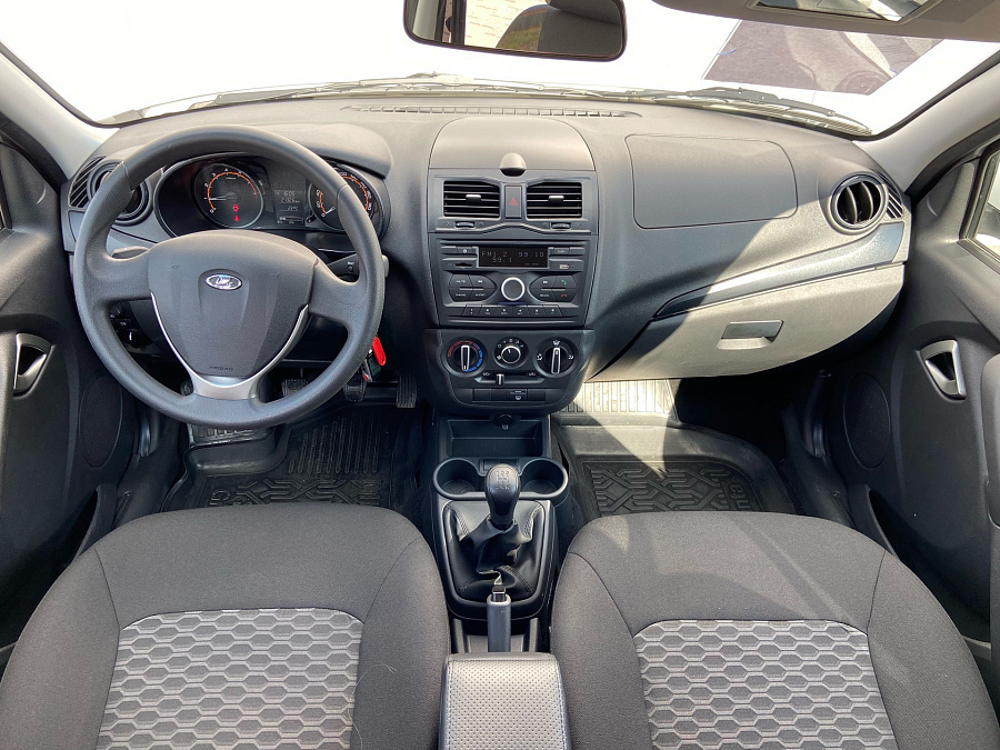 Lada (ВАЗ) Granta, 2023г., передний привод, механика