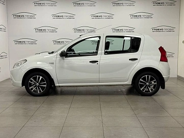 Renault Sandero, 2014г, передний привод, механика