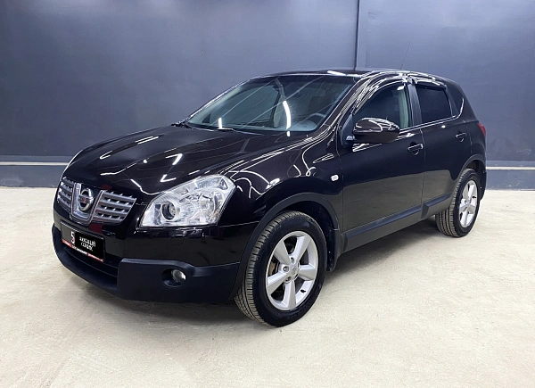 Nissan Qashqai, 2008г., передний привод, вариатор