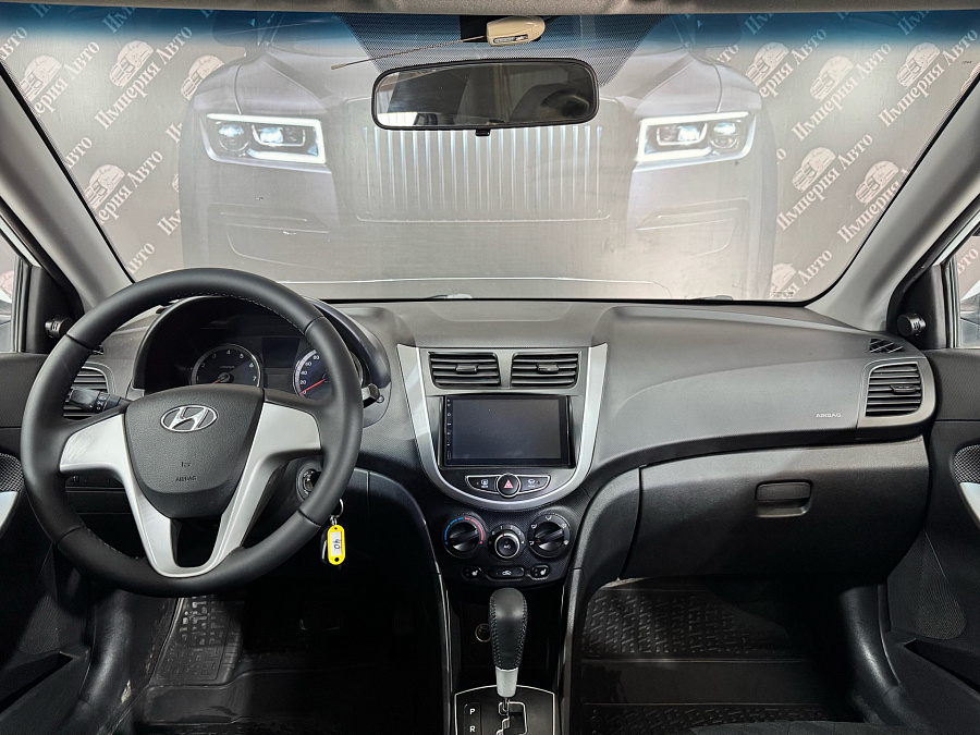Hyundai Solaris, 2013г., передний привод, автомат