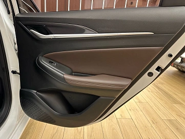 Changan Eado Plus, 2023г, передний привод, робот