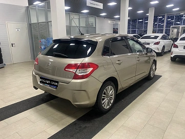 Citroen C4, 2012г, передний привод, автомат