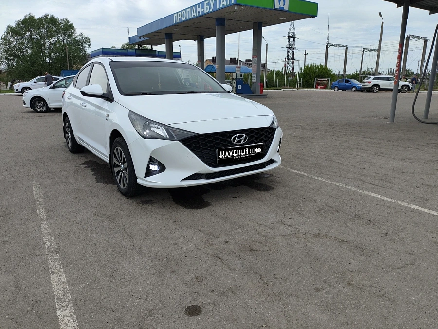 Hyundai Solaris, 2021г., передний привод, автомат