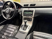 Volkswagen Passat, 2010г., передний привод, робот