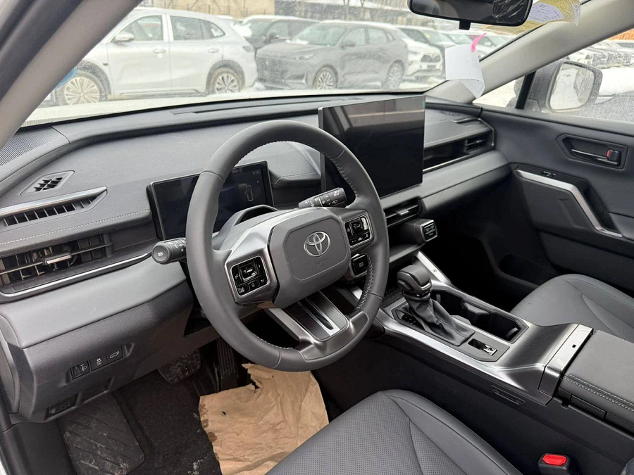 Toyota RAV4, 2026г., полный привод, вариатор