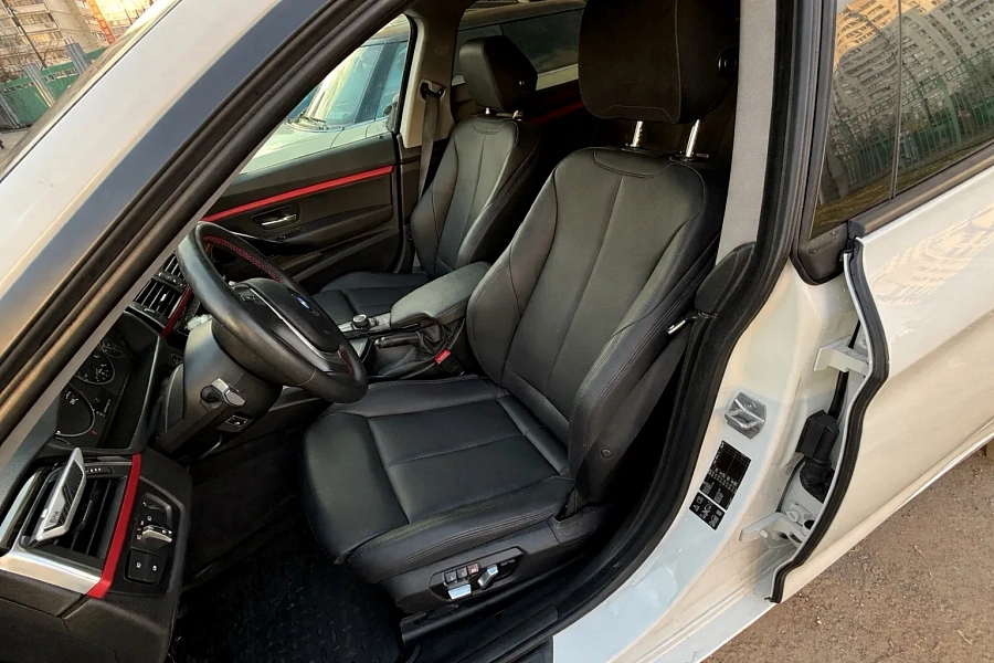 BMW 3 серии, 2017г., полный привод, автомат