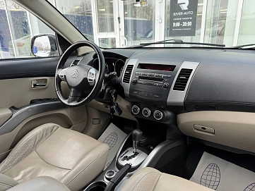Citroen C-Crosser, 2011г, полный привод, вариатор