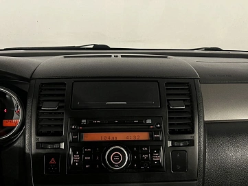 Nissan Tiida, 2010г, передний привод, механика