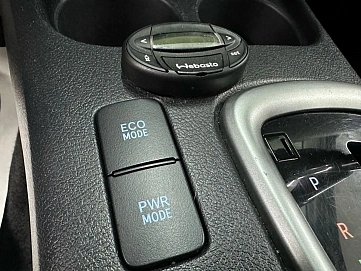 Toyota Hilux, 2017г, полный привод, автомат