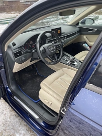 Audi A4, 2019г, передний привод, робот