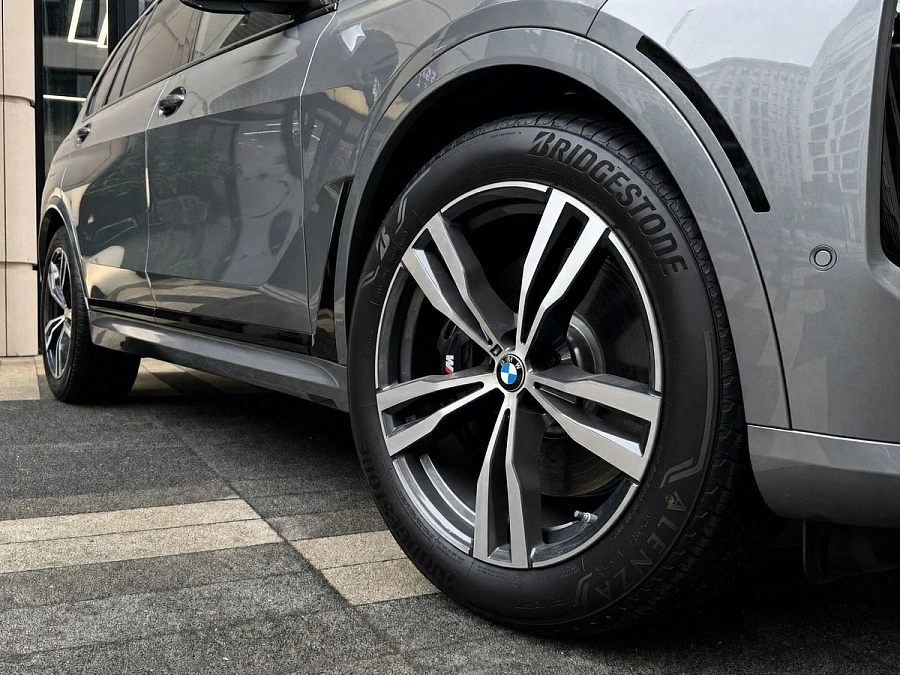 BMW X7, 2025г., полный привод, автомат