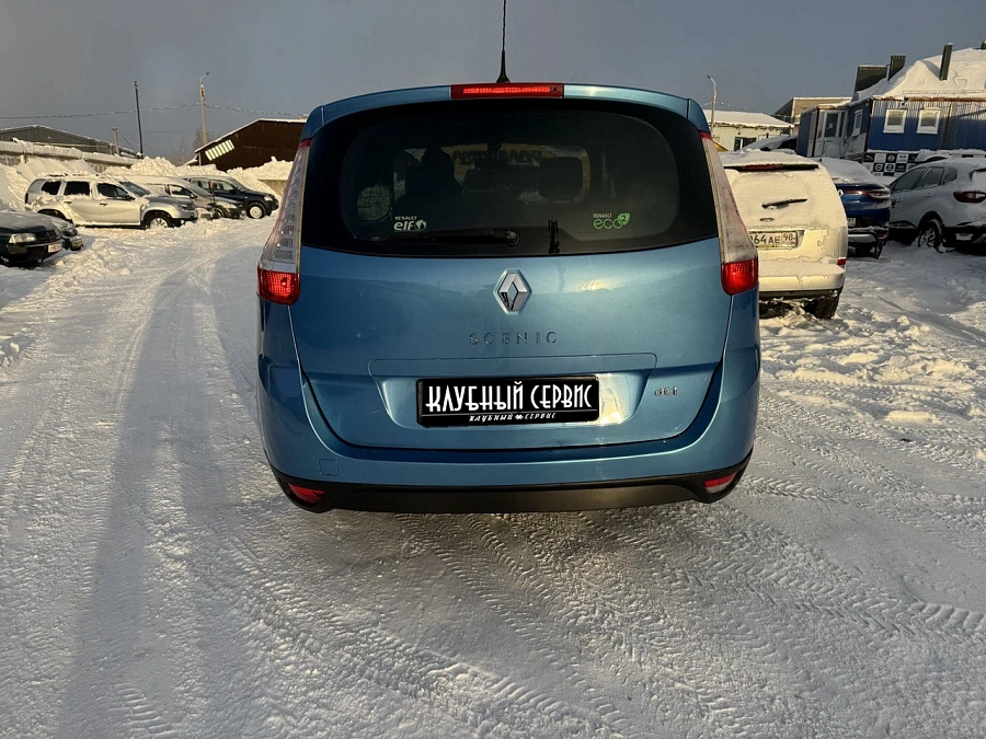 Renault Scenic, 2012г., передний привод, механика