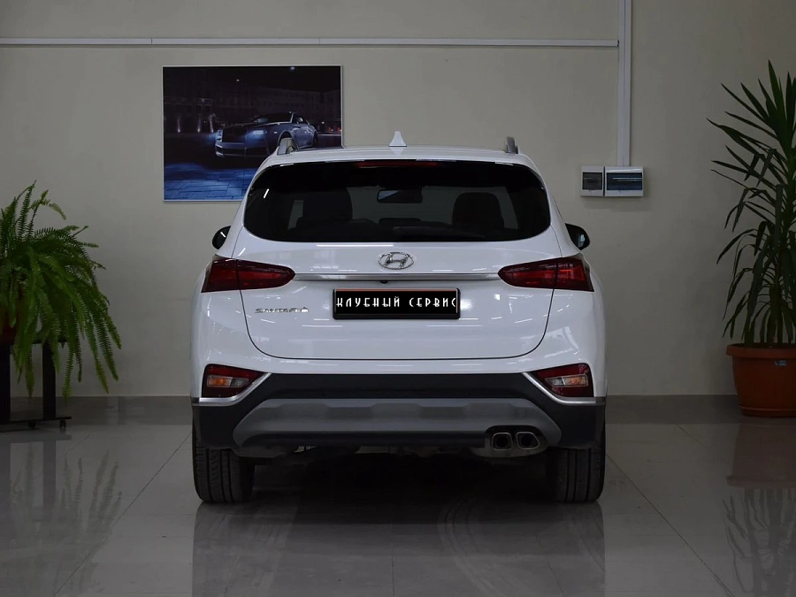 Hyundai Santa Fe, 2019г., передний привод, автомат