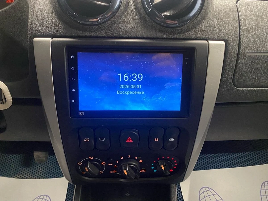 Nissan Almera, 2015г., передний привод, механика