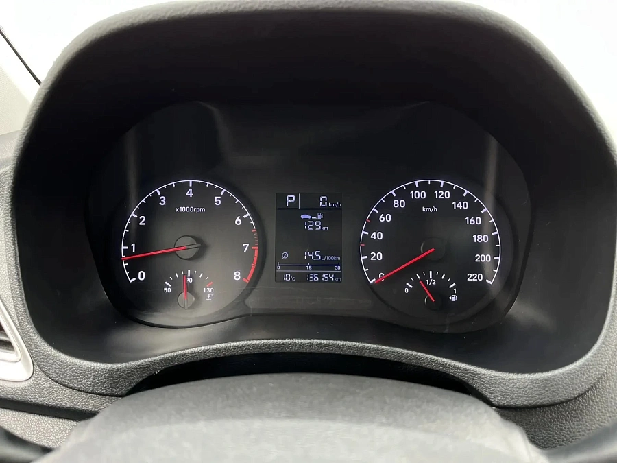 Hyundai Solaris, 2019г., передний привод, автомат