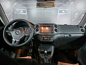Volkswagen Tiguan, 2013г., передний привод, робот