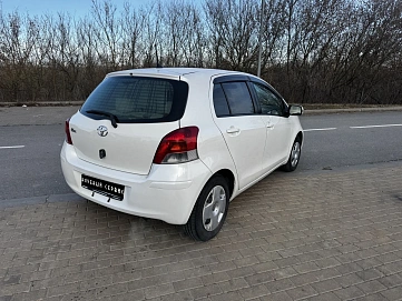 Toyota Vitz, 2009г, передний привод, вариатор