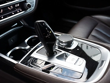 BMW , 2018г., полный привод, автомат