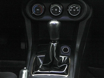 Mitsubishi Lancer, 2010г, передний привод, механика