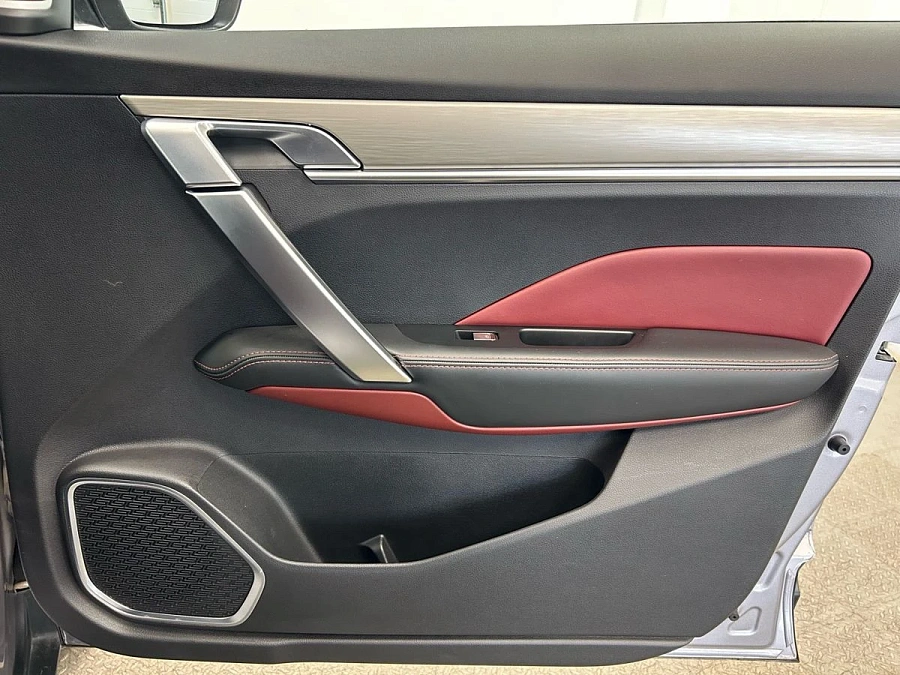 Geely Coolray, 2023г., передний привод, робот