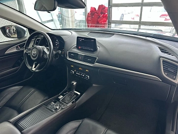 Mazda 3, 2017г, передний привод, автомат