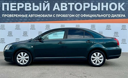 Toyota Avensis, 2005г, передний привод, автомат