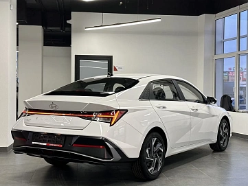Hyundai Elantra, 2024г, передний привод, вариатор