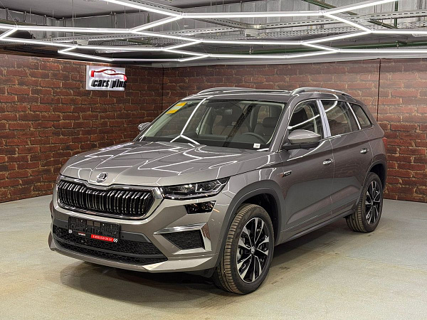 Skoda Kodiaq, 2024г., полный привод, робот