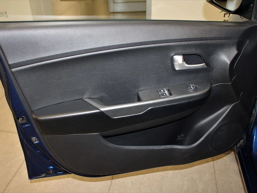 Kia Rio, 2016г., передний привод, механика