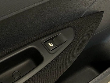 Peugeot 308, 2011г, передний привод, автомат