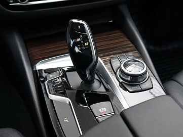 BMW , 2017г., задний привод, автомат