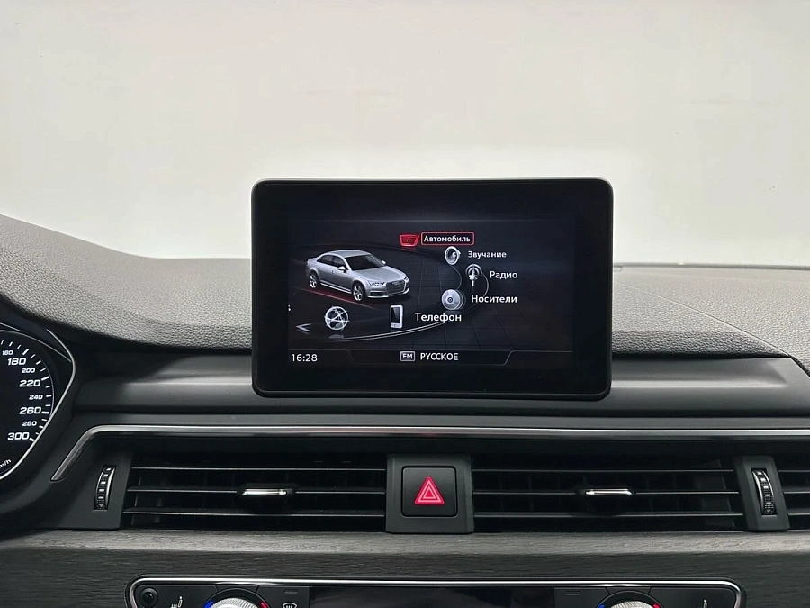 Audi A4, 2019г., передний привод, автомат