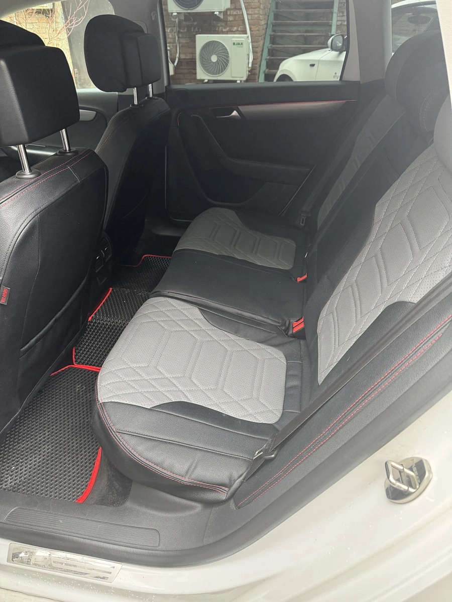 Volkswagen Passat, 2011г., передний привод, робот