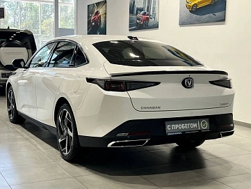 Changan Lamore, 2023г, передний привод, робот