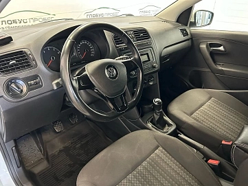 Volkswagen Polo, 2016г, передний привод, механика