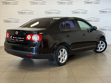 Volkswagen Jetta, 2009г., передний привод, механика