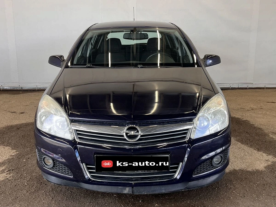 Opel Astra, 2008г., передний привод, механика