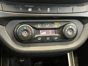 Lada (ВАЗ) Vesta, 2017г, передний привод, механика